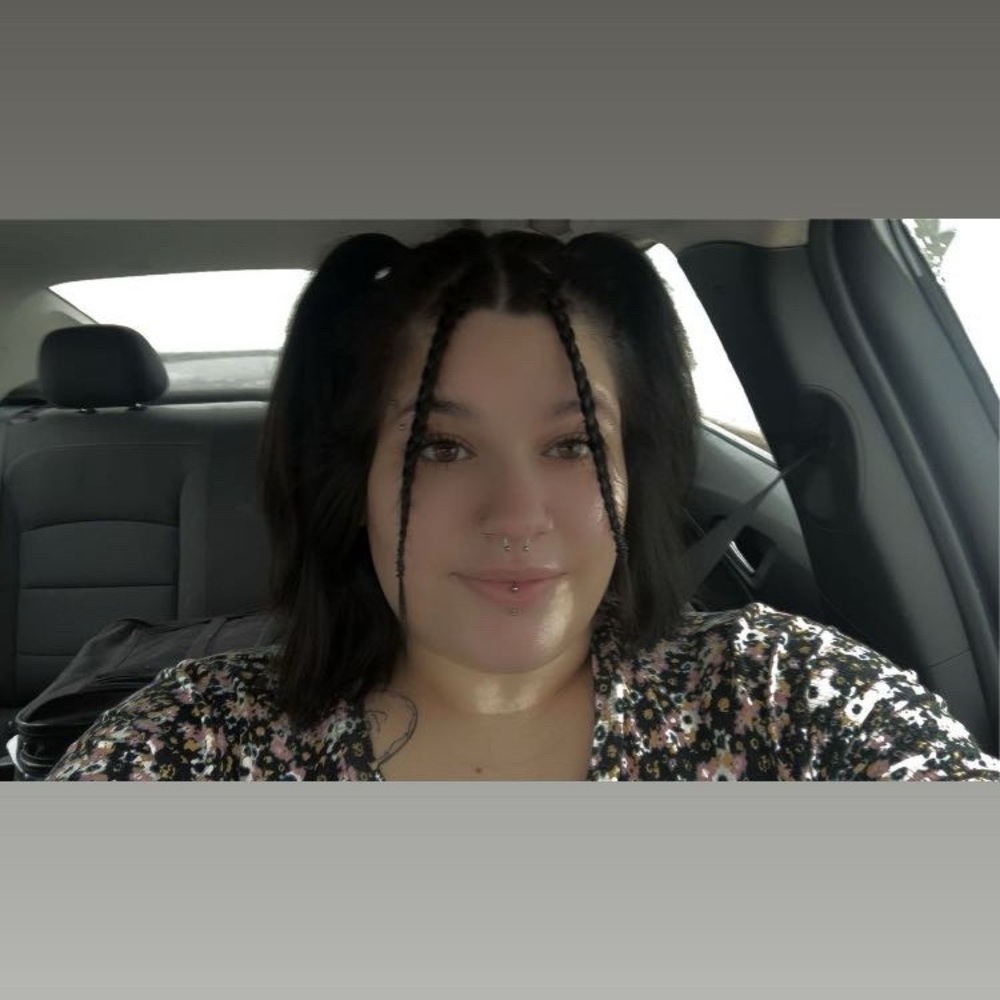 Meet your Posher, Kayla